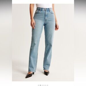 Abercrombie & Fitch The 90’s Straight Leg Jean